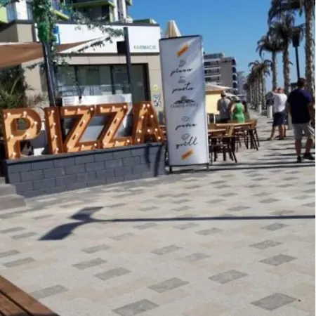 דירה Mamaia Nord & Alezzi 20 M De Plaja *