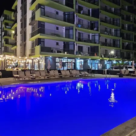 Mamaia Nord & Alezzi 20 M De Plaja * Năvodari
