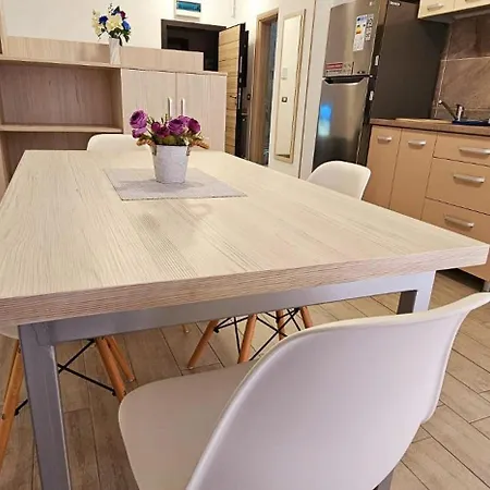 Apartament Mamaia Nord & Alezzi 20 M De Plaja