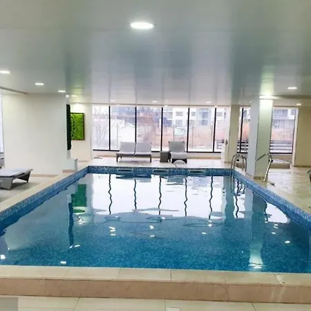 Mamaia Nord & Alezzi 20 M De Plaja *